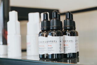 从植物香精到精美包装 化妆品产业的发展与演变